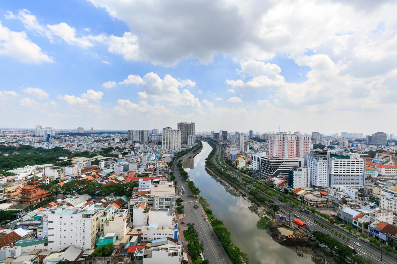S'Home Saigon - Infinity Pool Signature Хошимин Экстерьер фото