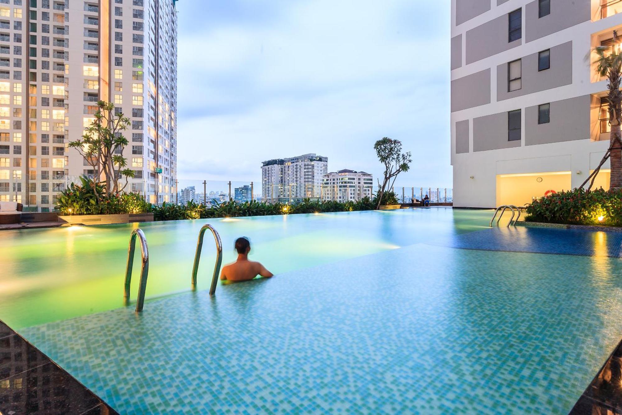 S'Home Saigon - Infinity Pool Signature Хошимин Экстерьер фото